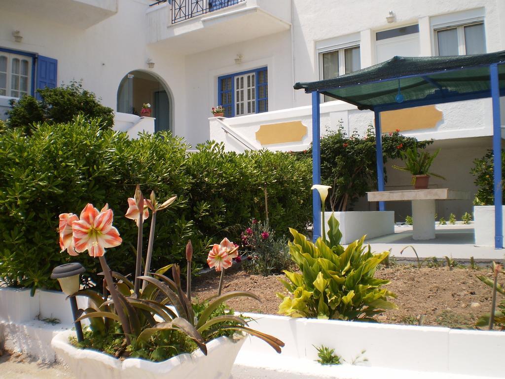 Barbara II Hotel Agia Marina  Luaran gambar