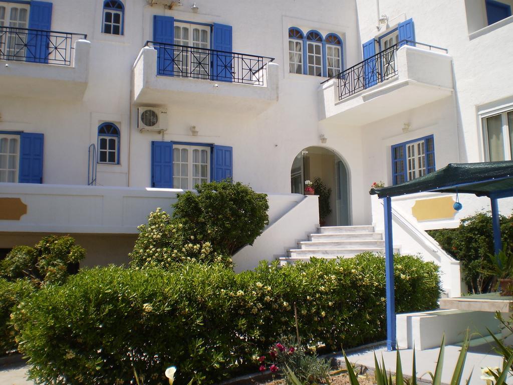 Barbara II Hotel Agia Marina  Luaran gambar